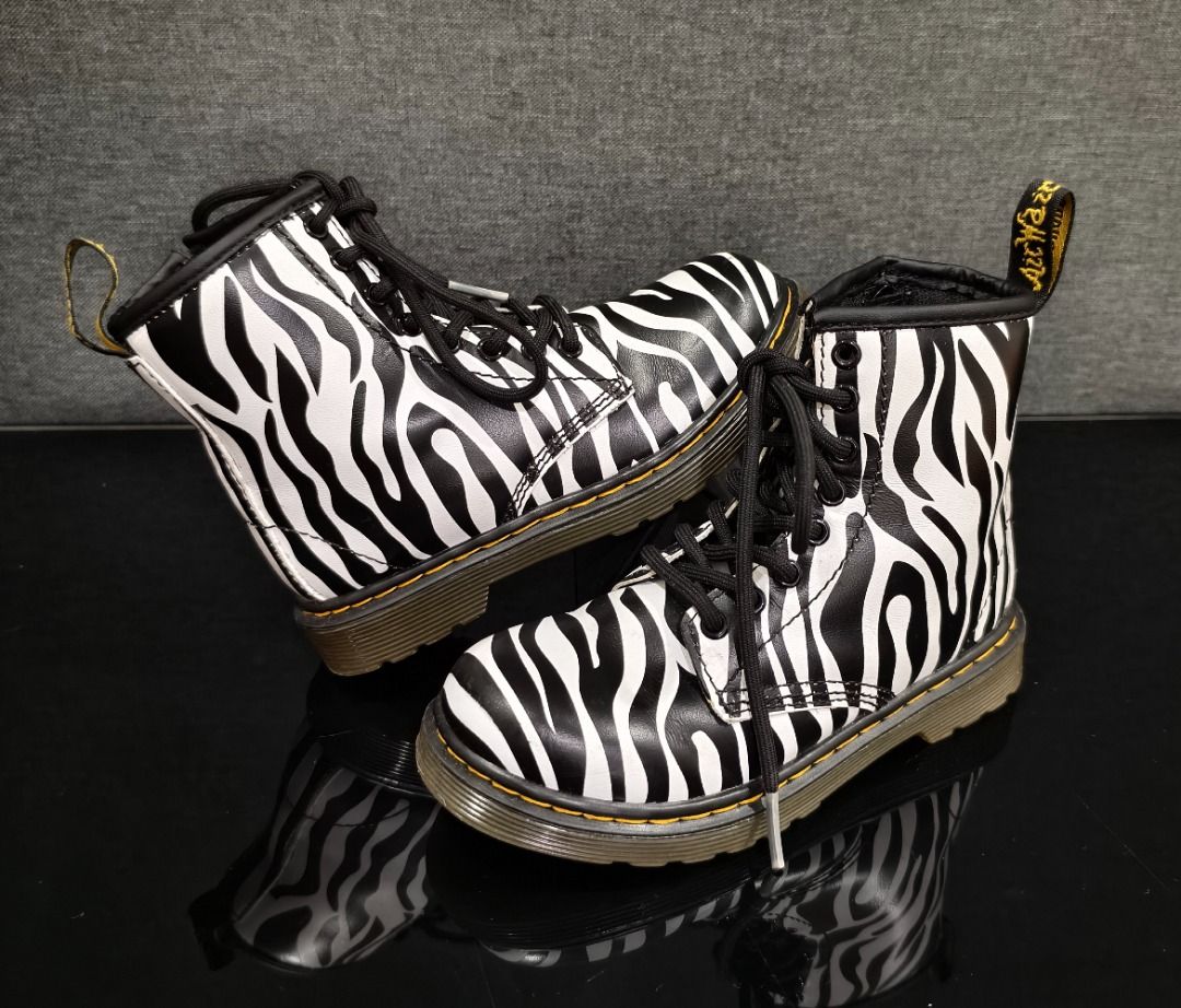 Dr martens kids delaney top