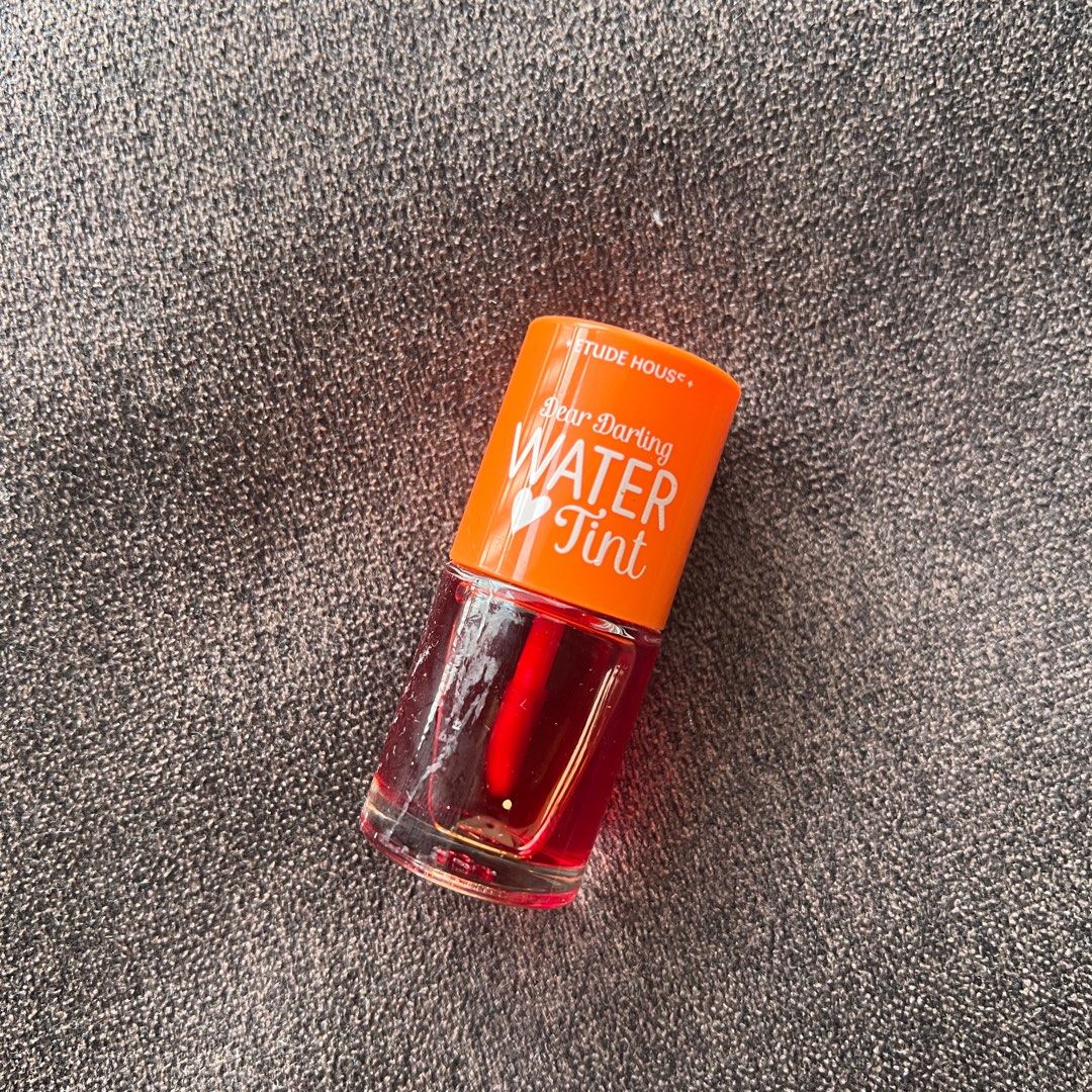 ETUDE HOUSE DEAR DARLING WATER TINT (Category: Makeup) located in Socorro. Submitted by shopcha (Listing ID 1307962709, Image 1). Description: 👉 90% full.