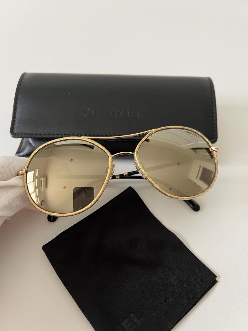 Chanel sunglasses 4228q store