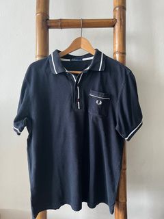 (Category: ) located in . Submitted by sgsellingclothes (Listing ID 1308016130, Image 1). Description: .