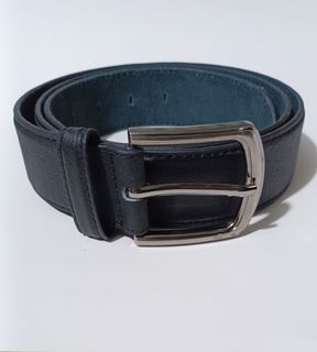 Genuine Leather Belt, Size 40, Black.