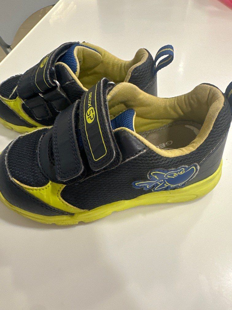 Geox 24 size outlet