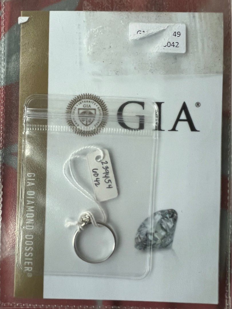 GIA dia .30ct Round Solitaire Engagement Ring (Category: Rings) located in Caloocan City. Submitted by ophinechua (Listing ID 1306842873, Image 3). Description: Be confident with Gia certified .30ct round solitaire ring in white gold K18. Ideal for engagement / Proposal ring💍..