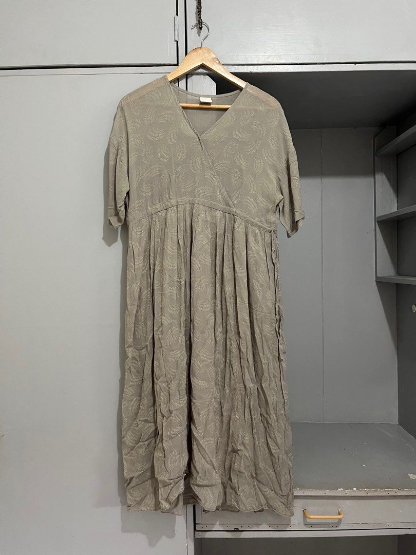 Green Earthy / Leafy Plus Size Dress (Category: Dresses) located in Quezon City. Submitted by thriftelier (Listing ID 1308032120, Image 1). Description: .