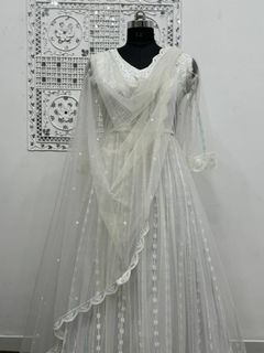(Category: ) located in . Submitted by elegantwears (Listing ID 1308111119, Image 1). Description: .