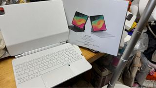 iPad Air 13-inch Floating Magnetic Keyboard