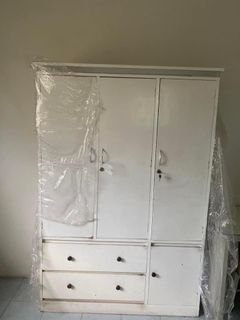 Jewelry cabinet and wardrobe cabinet