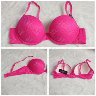 (Category: ) located in . Submitted by shopwith_Nuna (Listing ID 1307939353, Image 1). Description: .