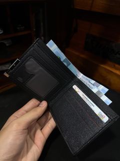 Minimalist Leather Wallet (₱300 only)