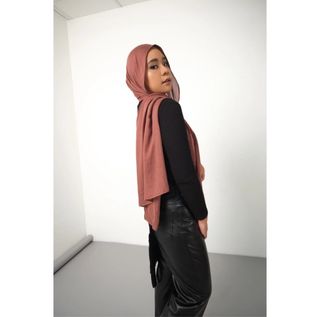 (Kategori: ) berada di . Dikirim oleh pugerroro (ID iklan 1308063772, Gambar 1). Deskripsi: .
