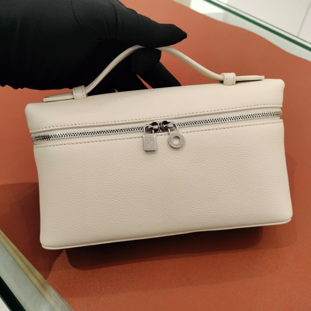 EXTRA POCKET L19 IN WHITE CANVAS AND BRONZE BROWN CALFSKIN WITH SILVER HARDWARE
