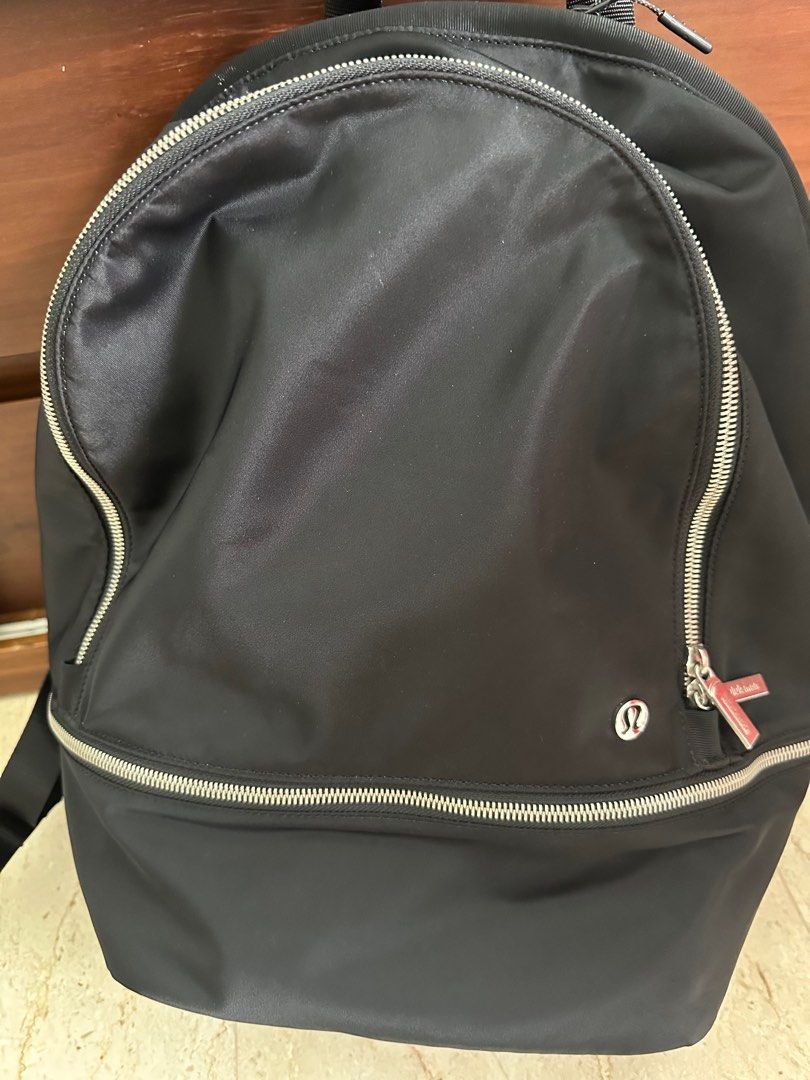 Lululemon city adventure top