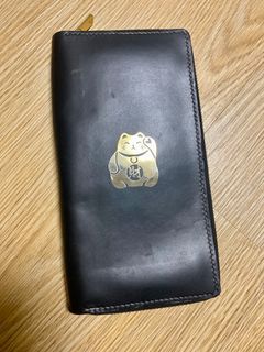 Maneki neko leather wallet lucky cat