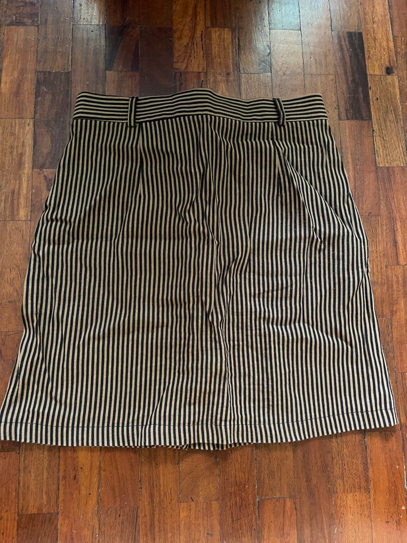 Mango Skirt (Category: Skirts) located in Paranaque City. Submitted by stphraynes (Listing ID 1307972247, Image 2). Description: Mango Brown/Black Stripe Skirt - Preloved - Size: Small.