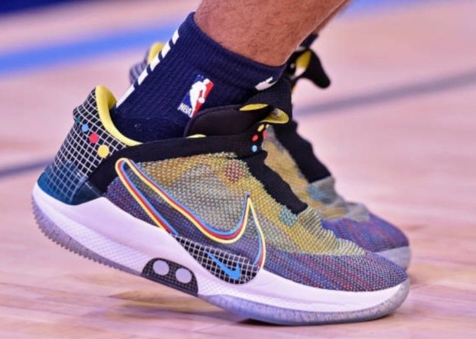Nike adapt bb multicolor top