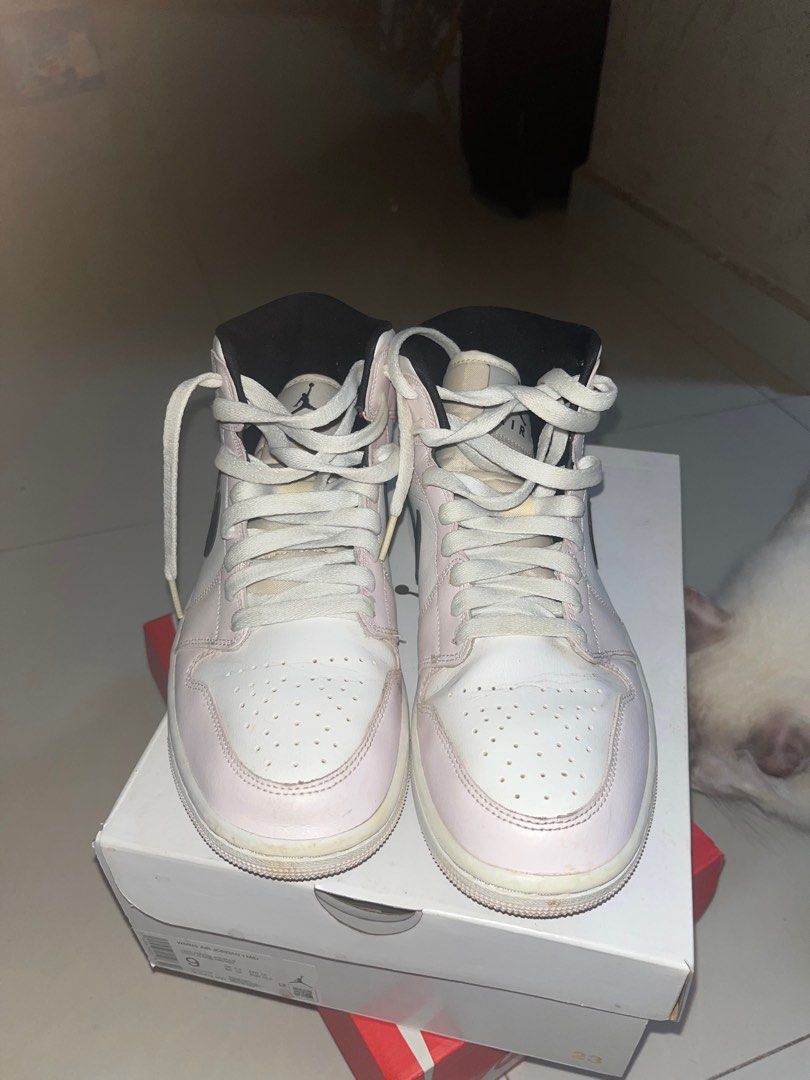 nike air jordan 1 mid light violet