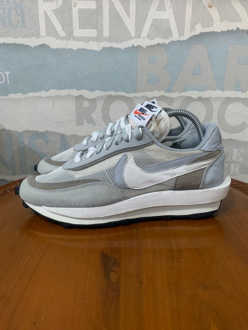 Nike LD Waffle x Sacai, Fesyen Pria, Sepatu Sneakers di Carousell