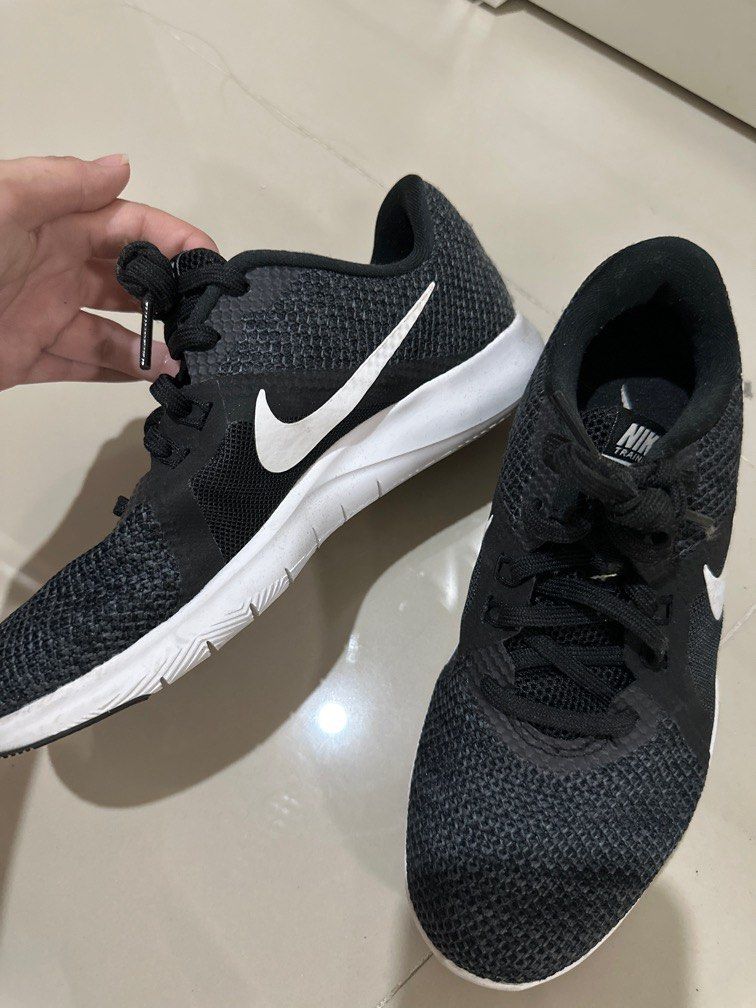 Nike Shoes US 5.5 Women s Fashion Footwear Sneakers on Carousell