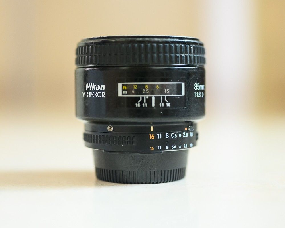 Nikon AF NIKKOR 1:1.8D 85m 識別番号T Nikon AF NIKKOR 1:1.8D 85m 識別番号T 【公式通販】