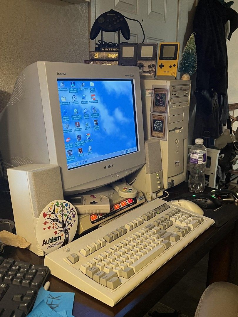 Old computer (read descriptions), Computers & Tech, Desktops on Carousell