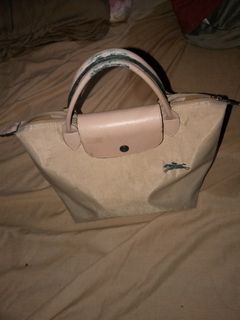 (Category: ) located in . Submitted by castroanna41228 (Listing ID 1308130098, Image 1). Description: .