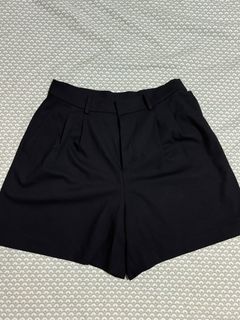 Pleated Black Shorts