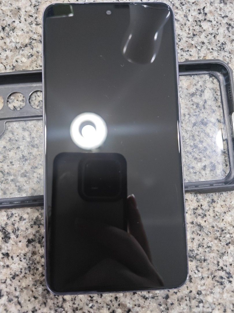 Samsung S21 fe 5g 256GB (No box) (Category: Samsung) located in Quezon City. Submitted by tommychristian (Listing ID 1307980006, Image 1). Description: Well-used Samsung S21 FE 5G with 256GB storage. Has visible dents on sides but in good working condition. Ideal for daily use with fast 5G connectivity. Lowest asking price 5k. Doesn't include a box. Negotiable Mode of payment: cash or gcash only.