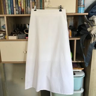 [size 24-28] White Linen Midi Skirt