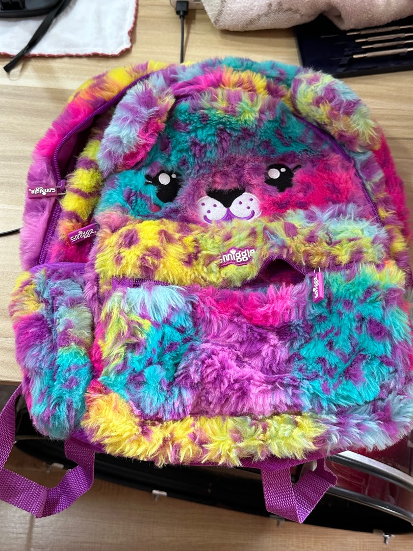 Smiggle furry bag hot sale