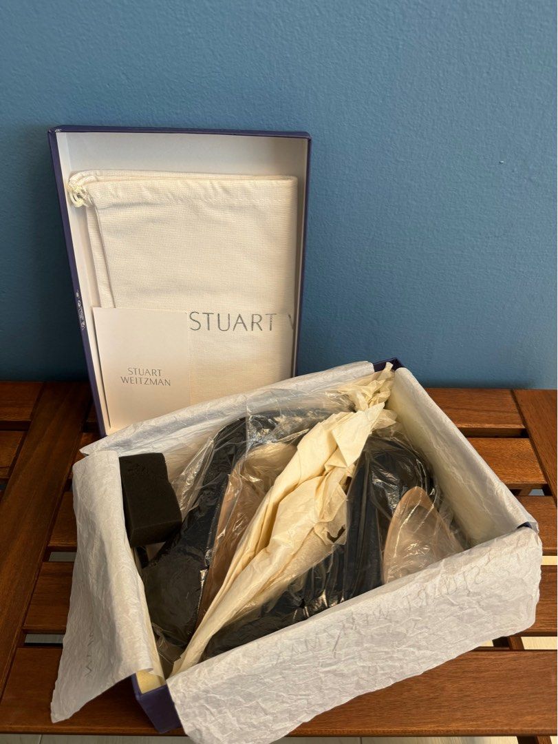 Stuart weitzman legend suede pump discount