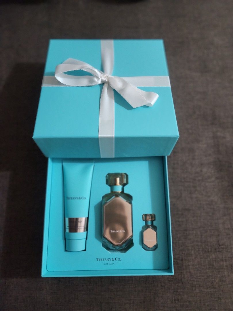 Tiffany & CO Parfum set (Rose Gold) (Category: Fragrance & Deodorants) located in Manila. Submitted by localstyles (Listing ID 1308018973, Image 1). Description: Rustan's price P10,000 decluttering items.