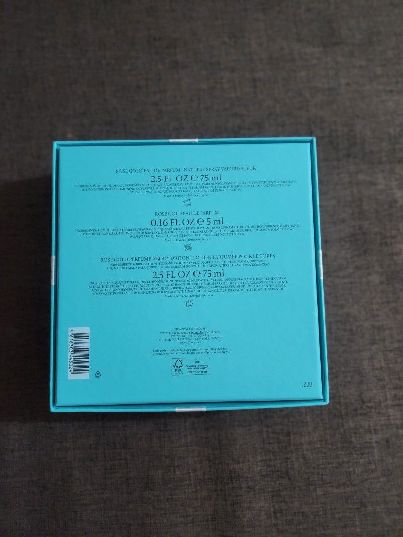 Tiffany & CO Parfum set (Rose Gold) (Category: Fragrance & Deodorants) located in Manila. Submitted by localstyles (Listing ID 1308018973, Image 2). Description: Rustan's price P10,000 decluttering items.