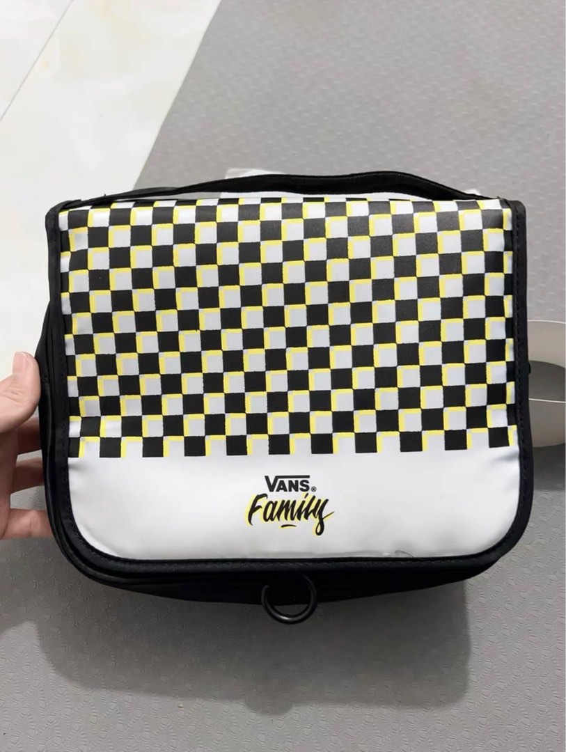 Vans toiletry bag hotsell