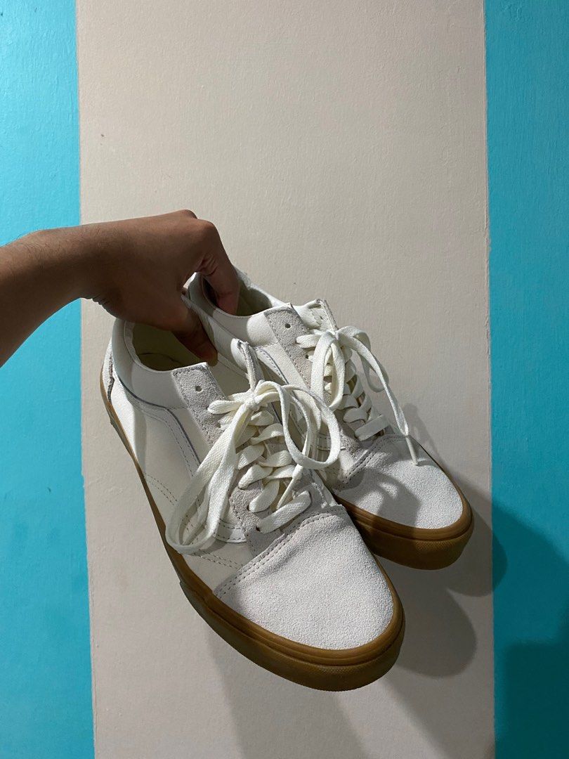 Khaki vans gum sole top