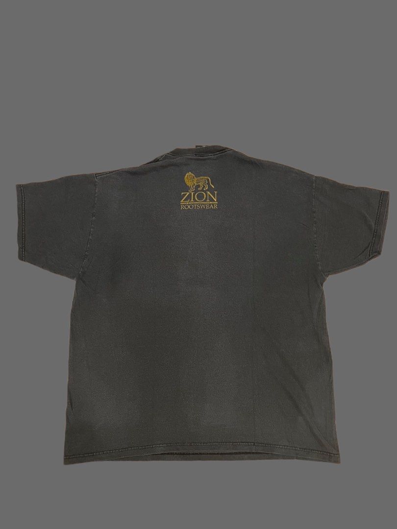 Vintage Bob Marley T shirt (Category: Tshirts & Polo Shirts ) located in Las Pinas. Submitted by mcscloset (Listing ID 1307994302, Image 2). Description: Vintage Bob Marley t shirt Size XL (Fits TTS) 30 Length x 24 width Awesome front print 10/10 Natural fading. 1490 Note: Most items are vintage/preloved. Some items will have imperfections 🖤.