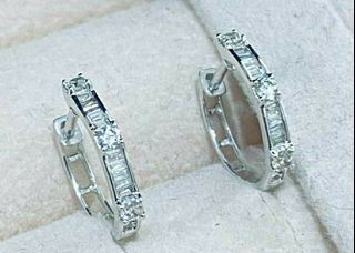 18k white gold diamond earrings