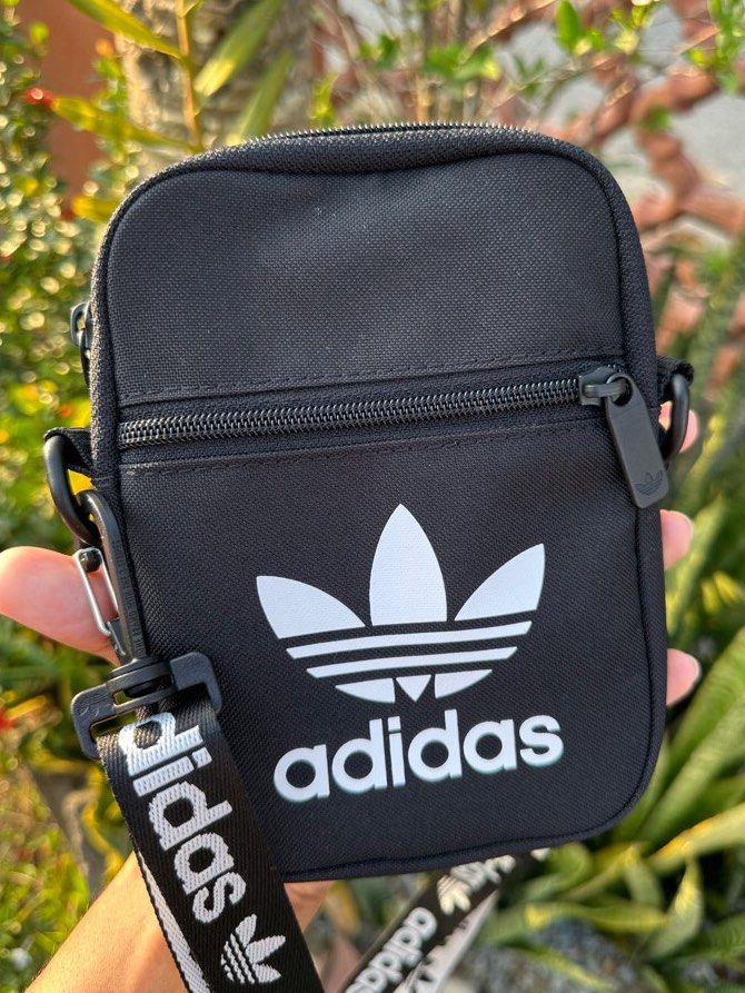 Beg sling adidas 2025