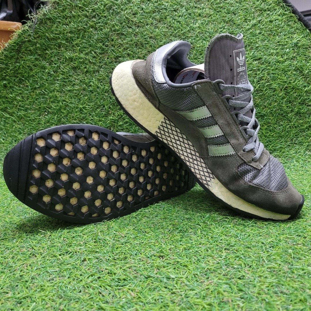 Adidas Marathon Size 42 Fesyen Pria Sepatu Lainnya di Carousell