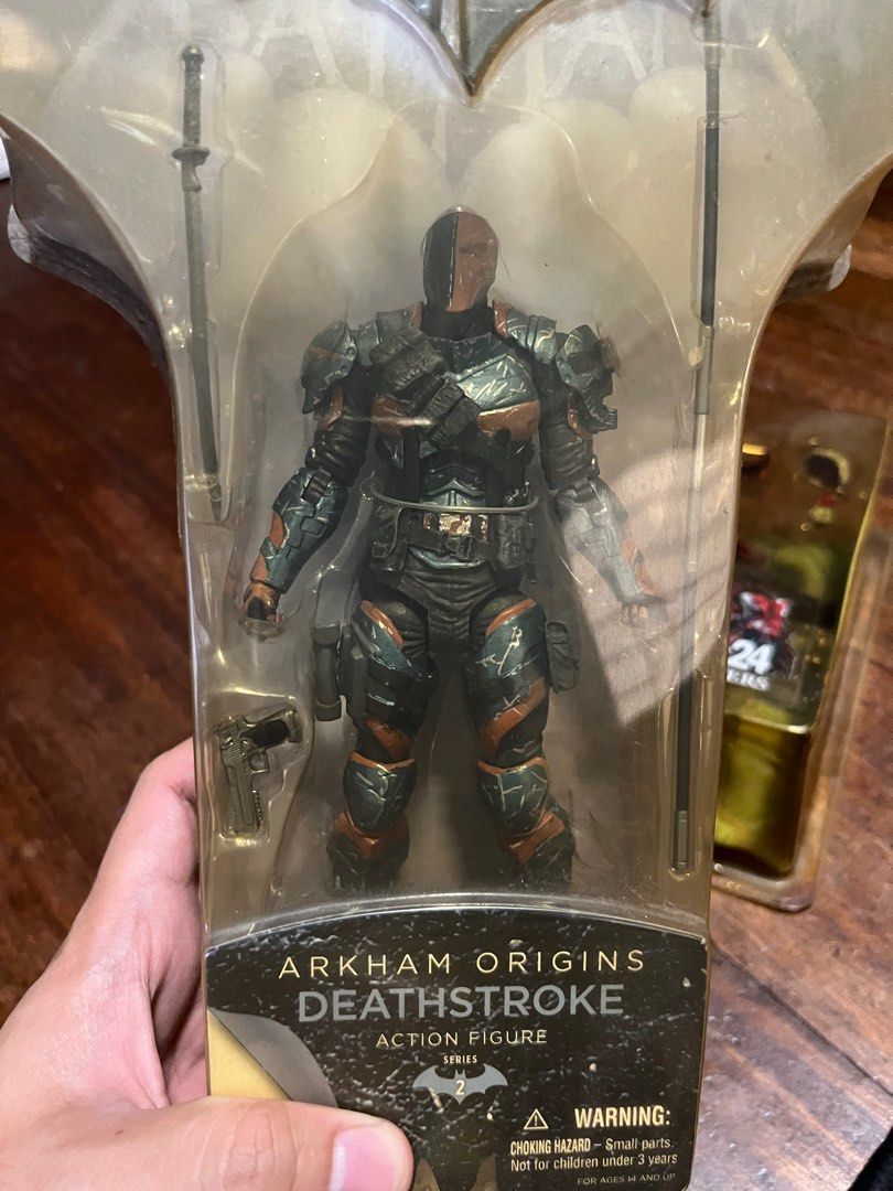 Arkham Origins Deathstroke (Category: Figurines & Statues) located in Manila. Submitted by darthmond2 (Listing ID 1308307761, Image 1). Description: DC Direct MISB Arkham Origins Deathstroke Visibly aged clamshell but MISB Shipping from Manila at buyer's cost.