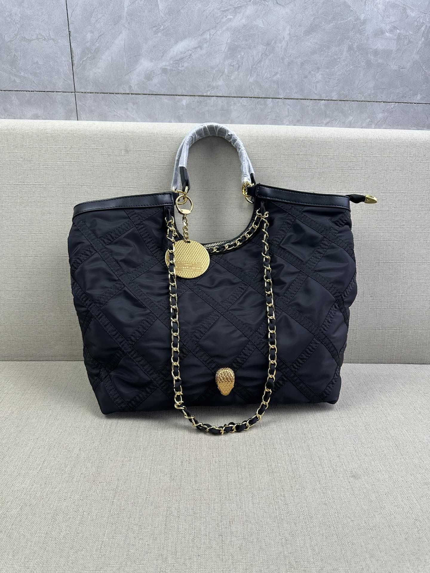Bvlgari chain bag top