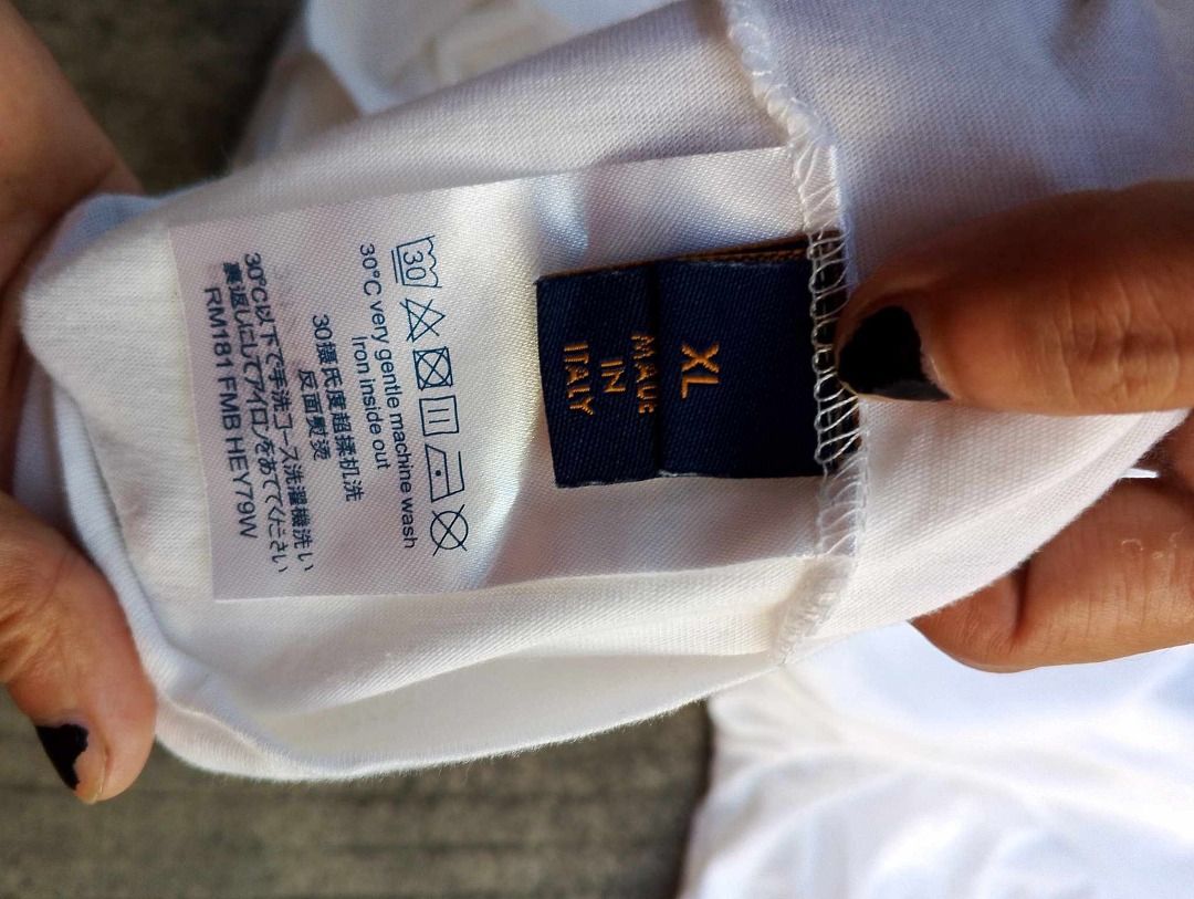 AUTHENTIC LOUIS VUITTON SHIRT FOR MEN (Category: Luxury Bags & Wallets) located in Muntinlupa City. Submitted by bunyeaimeevanessa150 (Listing ID 1308269648, Image 3). Description: No return no exchange policy .
