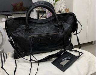 由 little_joys (刊登 ID 1308310643，圖片 1) 提交，位於 的 (類別：)，說明：。