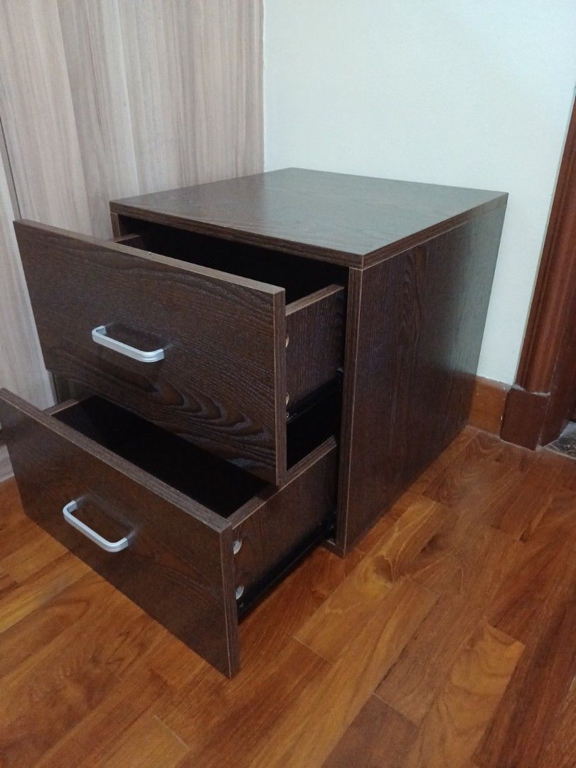 Bedside table (Category: Shelves, Cabinets & Racks) located in Singapore. Submitted by seehum (Listing ID 1308140013, Image 2). Description: .