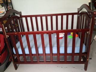 Crib with mattress