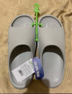 CROCS MELLOW RECOVERY SLIDE IN ATMOSPHERE