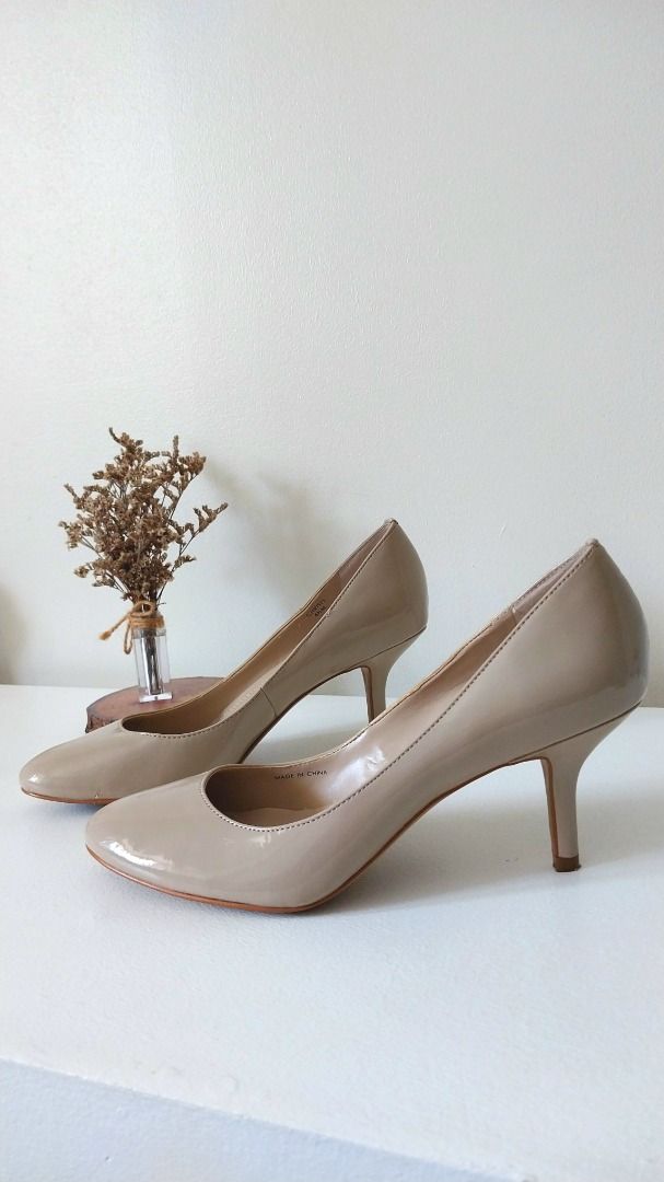 Ellen tracy high heels hotsell