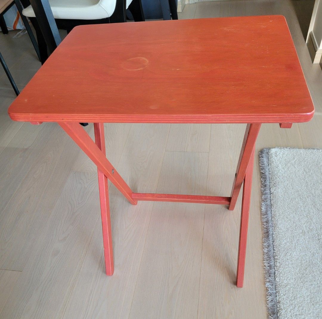 foldable table （分類：桌子）位於 Hong Kong。 由 ever999 提交（商品編號 1308308918，圖片 3）。簡介： Ikea foldable table 50×39×62cm。