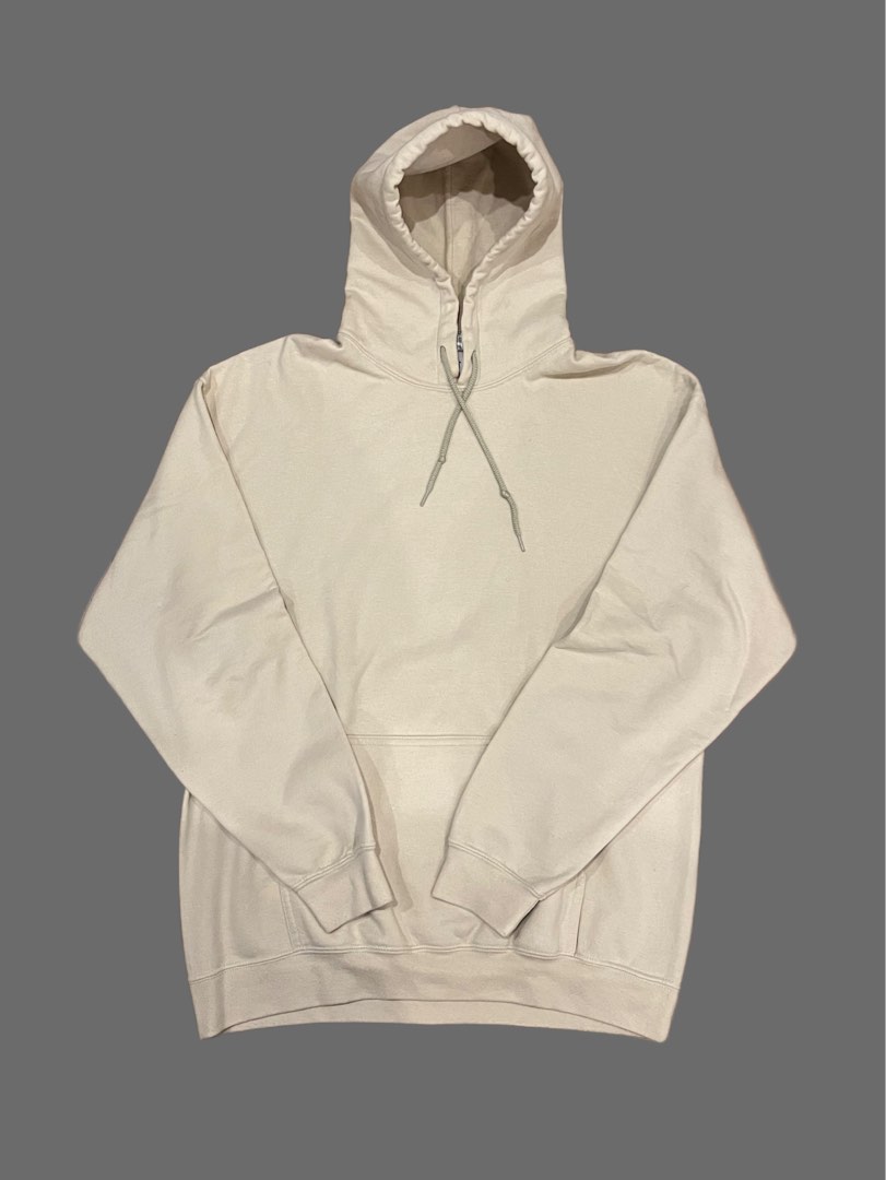 Gildan hoodie cream Men s Fashion Tops Sets Hoodies on Carousell