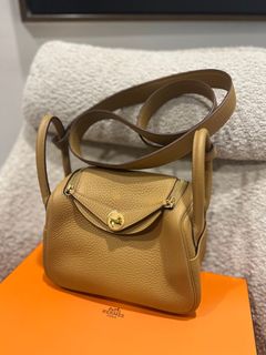 (Category: ) located in . Submitted by gluxury (Listing ID 1308167946, Image 1). Description: .