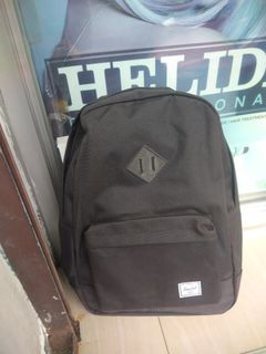 Hershel Heritage backpack in dark shadow